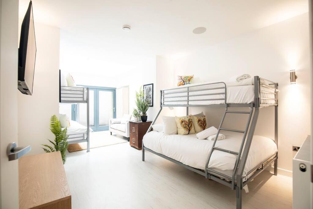 Central Townhouse With Roof Terrace Manchester Exterior foto
